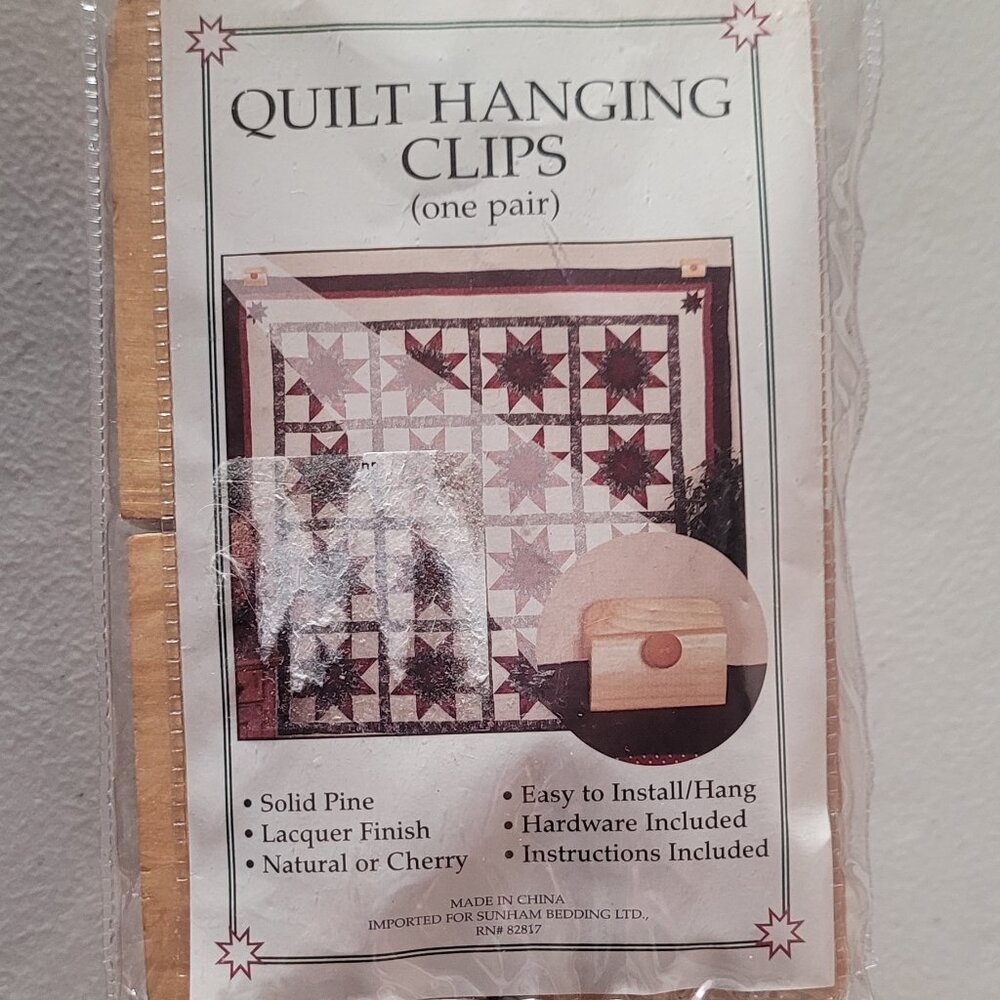 QUILT HANGING CLIPS One Pair Wood/Natural Pine Lacquer Finish w/Hardware/Instruc
